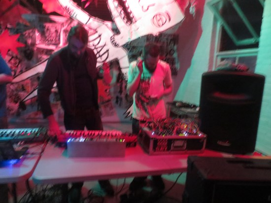 Axiom Crux & Macro Machines