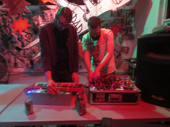 Axiom Crux & Macro Machines