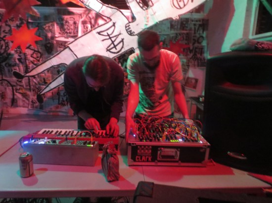 Axiom Crux & Macro Machines